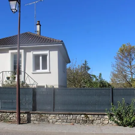 Maison Vue Sur La Tour Feriehus